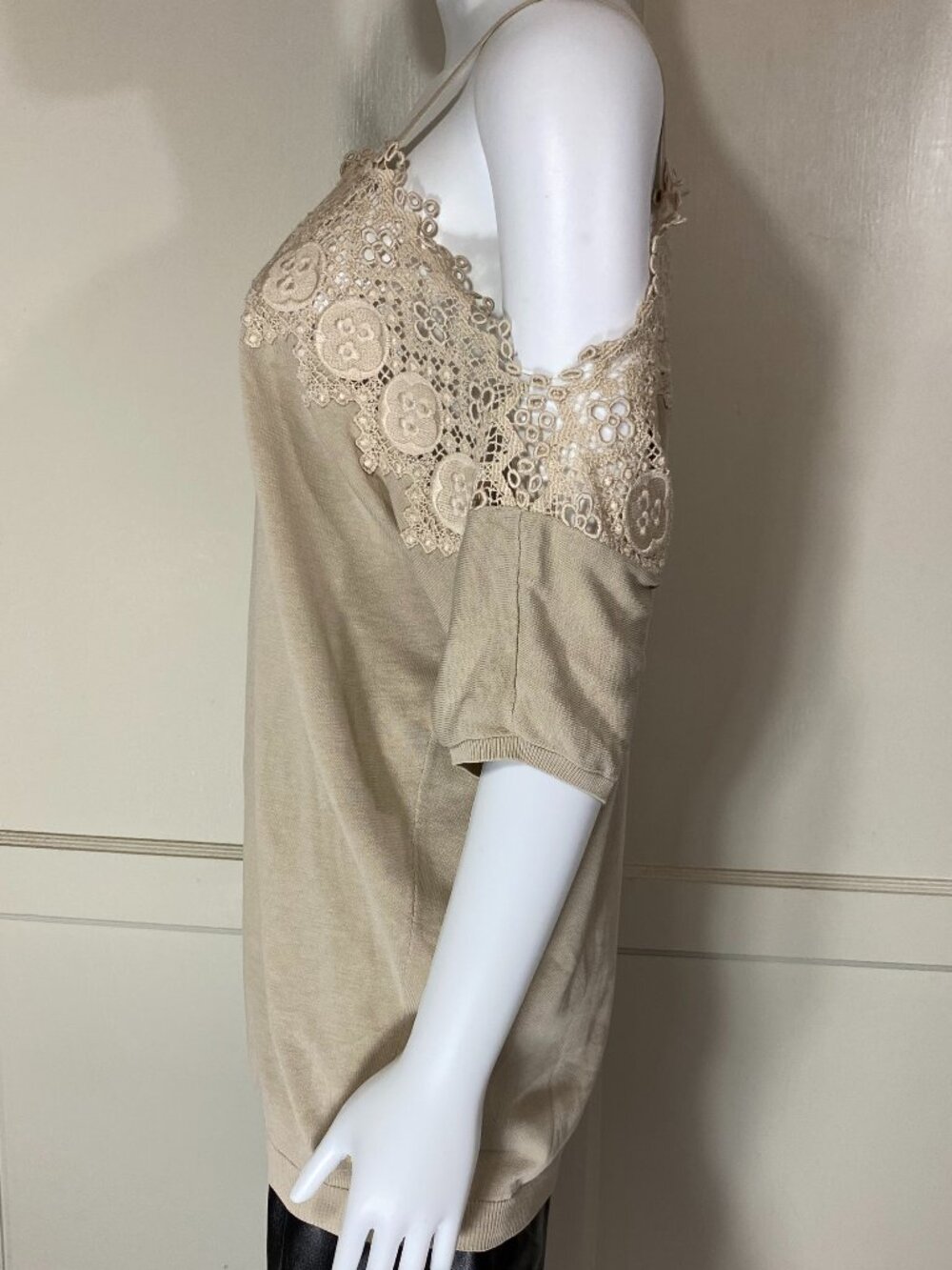 AGNONA Italy Luxury Lace Crochet Cold Shoulder Top Beige Sz 42 US 8 M Boho $1390